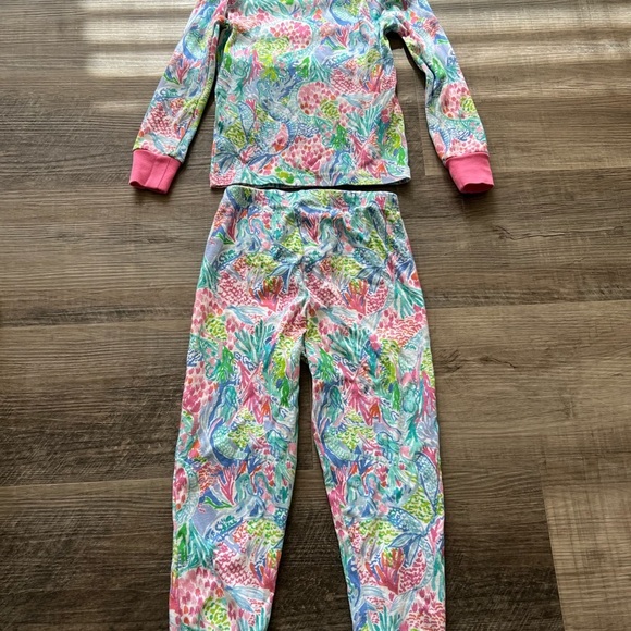 Lilly Pulitzer Pottery Barn Mermaid Cove snug 100% organic cotton pajamas size 4 - Picture 4 of 14